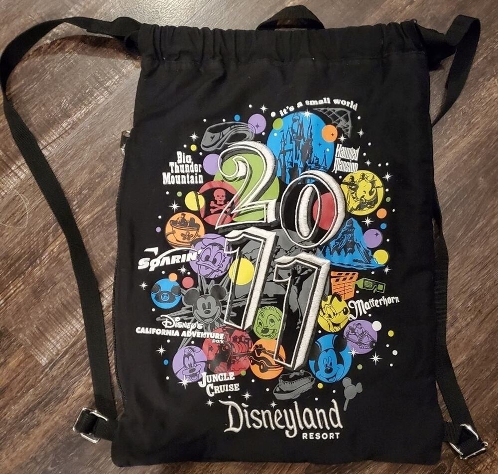 2011 Disneyland Park Resort Drawstring Backpack with side zip